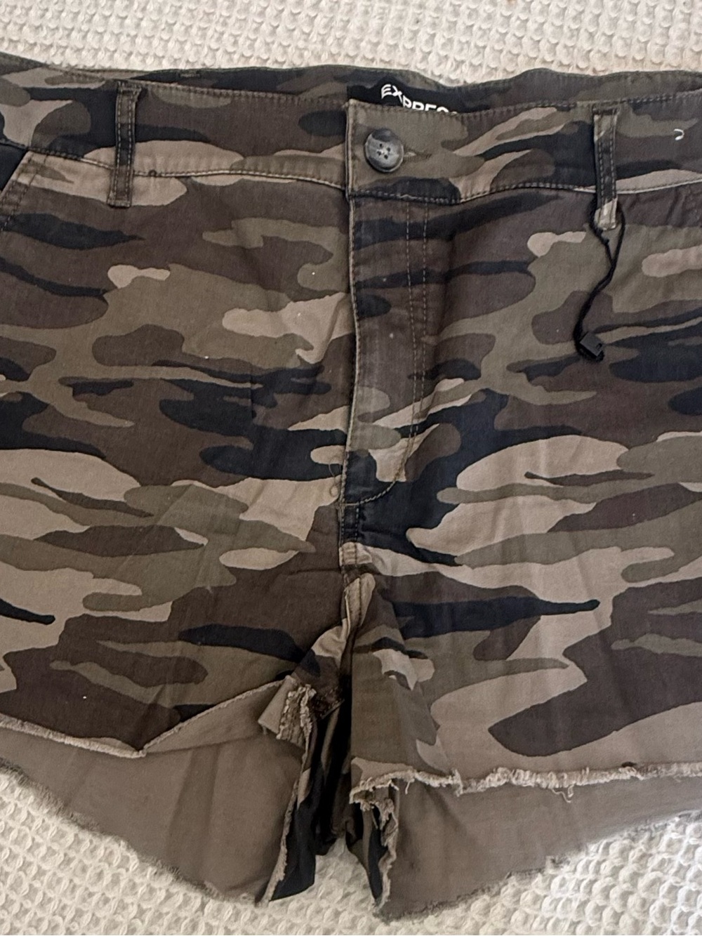 Express Camouflage Cutoff Shorts - Olive & Black